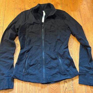 EUC Lululemon Define Jacket with Mesh Vented Luon Size 8 Black